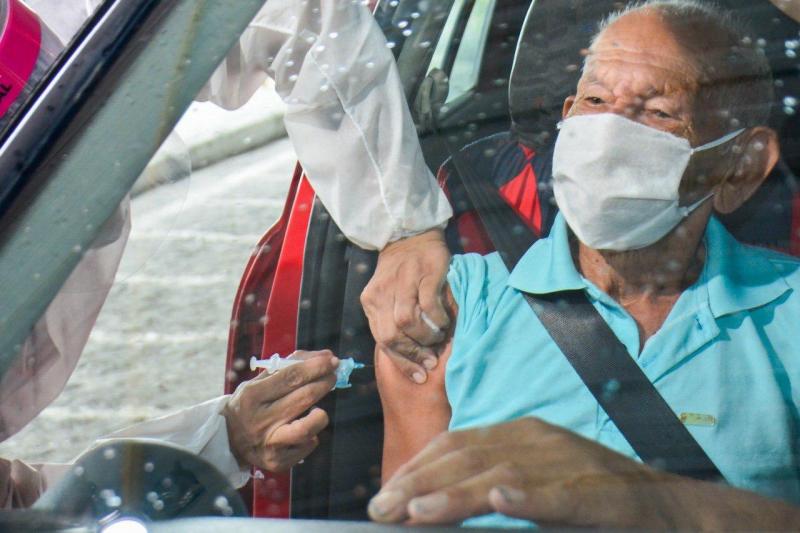FVS informa que o Amazonas já aplicou 40.525 doses de vacina contra Covid-19 até este sábado (30/01)