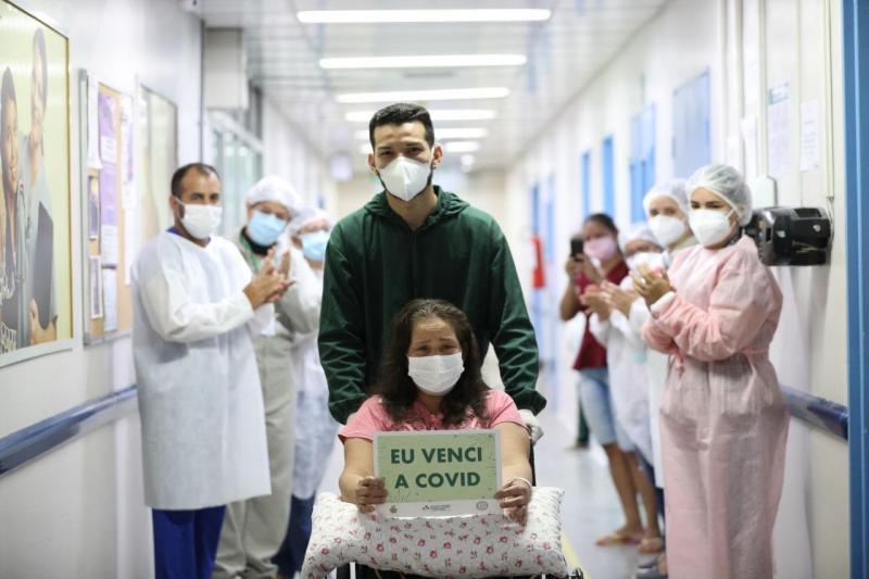 Novas altas de pacientes recuperados da Covid-19 são registradas no HPS Platão Araújo