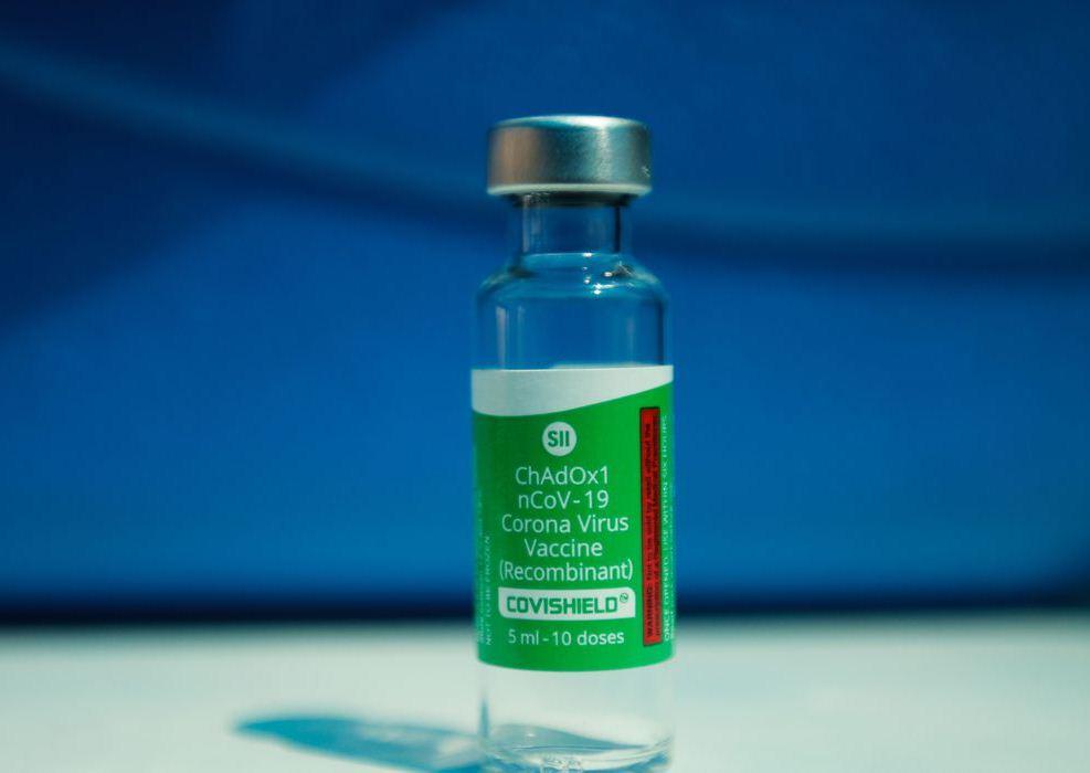 Governo pede à AstraZeneca rapidez na remessa de vacinas