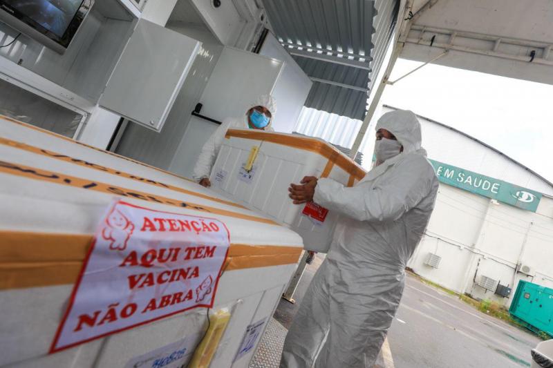 Governo do Amazonas já entregou mais de 61 mil doses da CoronaVac para capital e interior