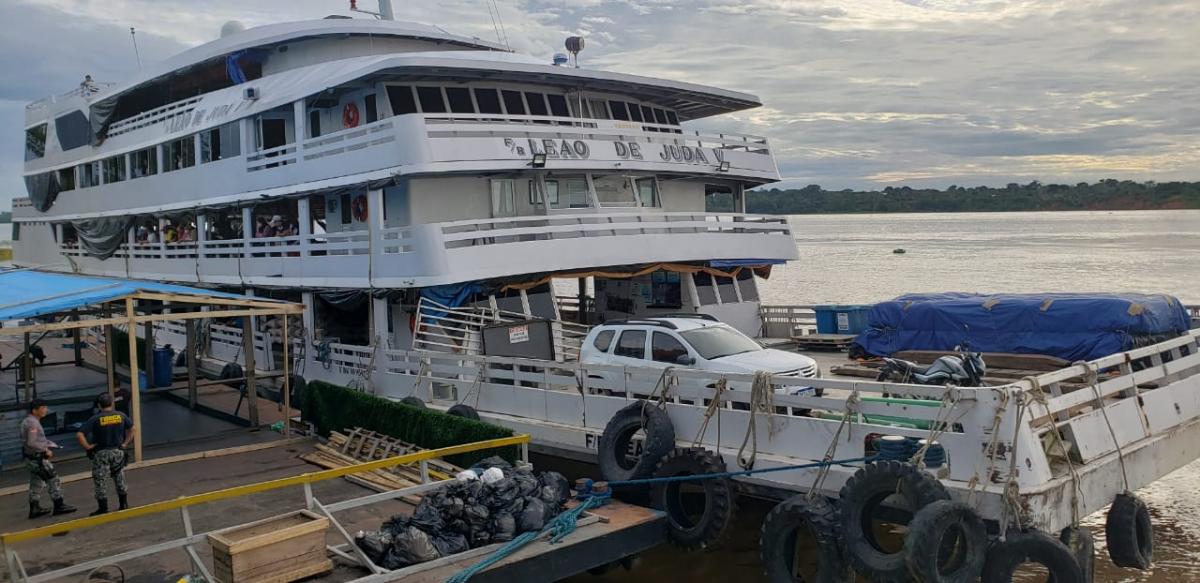 Mais de 3kg de drogas são apreendidos em barco com destino a Manaus