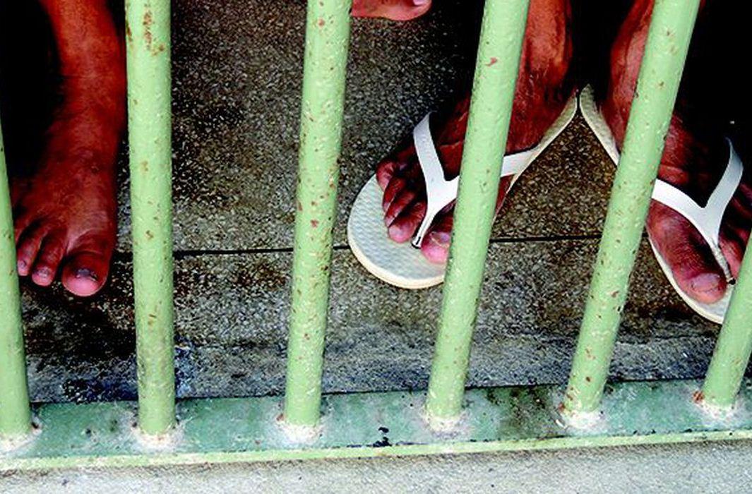 Conselho recomenda vacinação de presos e servidores de presídios