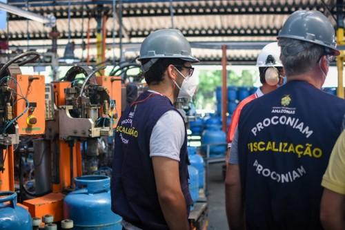Procon-AM pede resposta de indústrias sobre efeitos do reajuste do valor do gás de cozinha