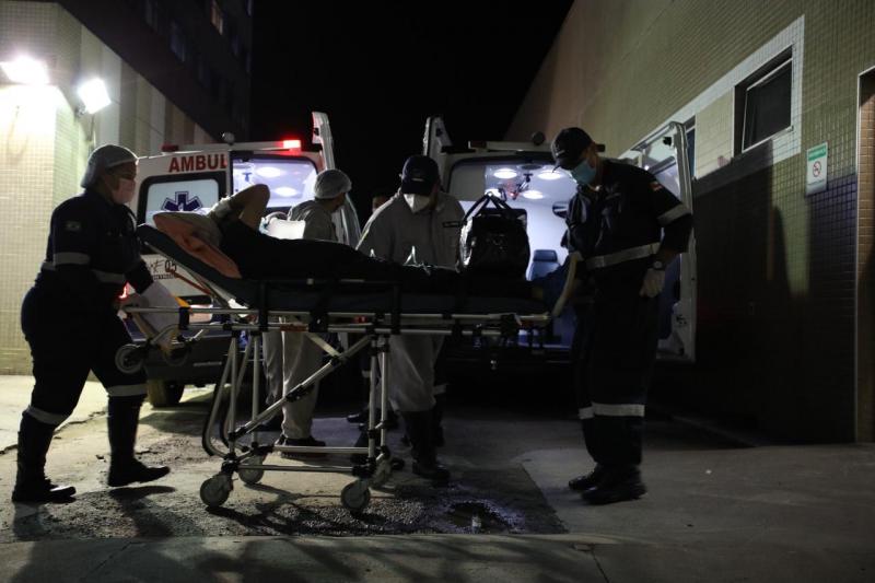 Mais 17 pacientes com Covid-19 são transferidos para Manaus em duas operações aéreas de Coari e Tefé
