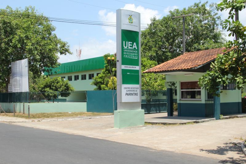 Professores do Cesp/UEA são transferidos para Manaus para tratamento da Covid-19 