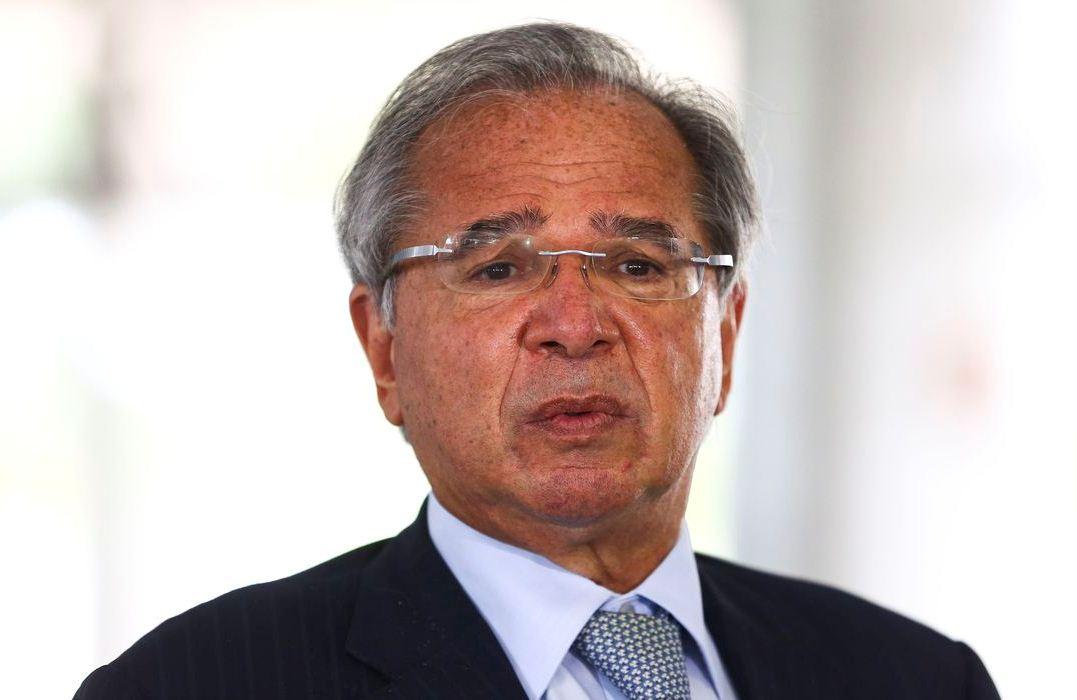 Valor médio do auxílio emergencial será de R$ 250, diz Guedes