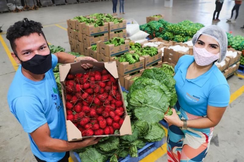 Seas beneficia 620 famílias com doações de itens para complemento alimentar