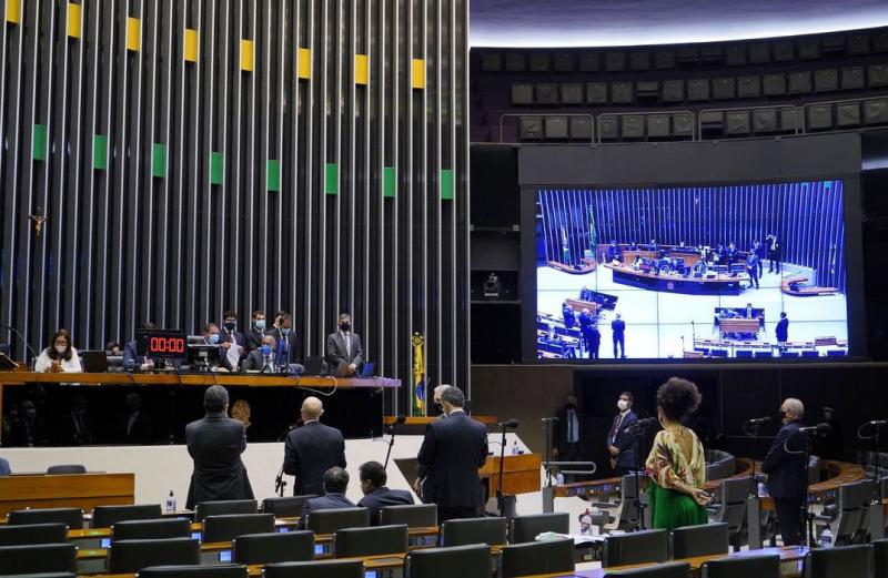 Câmara começa sessão para votar PEC Emergencial em segundo turno