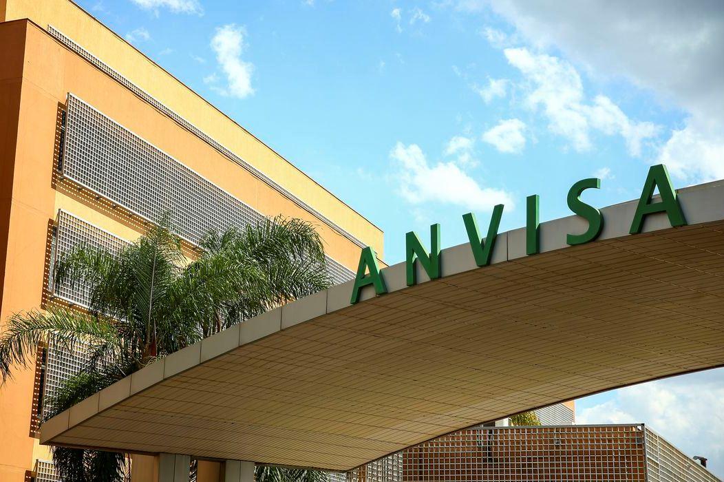 Anvisa esclarece divergência com OMS sobre uso do rendesivir