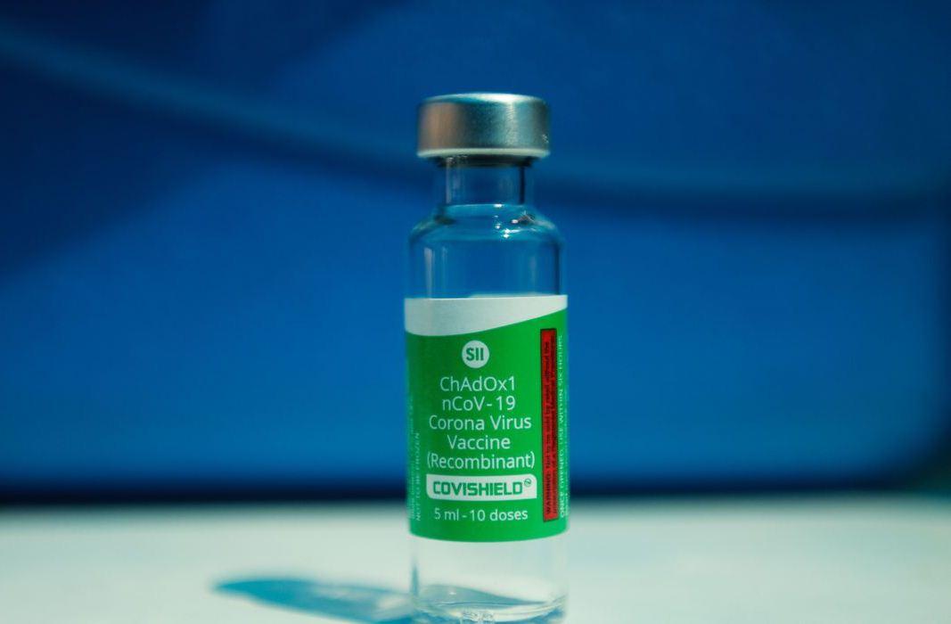 Anvisa recomenda continuidade do uso da vacina Covishield, da Oxford