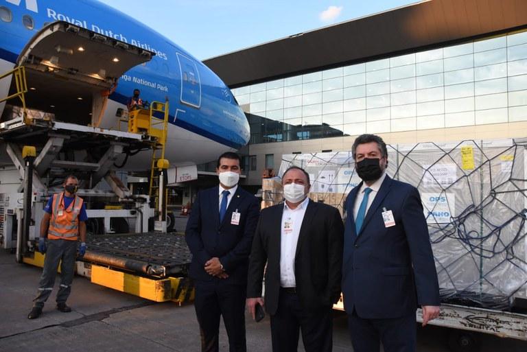 MS recebe primeiro lote de vacinas da Covid-19 do consórcio Covax Facility