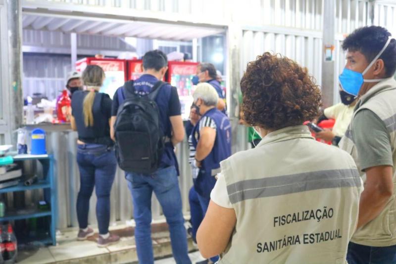 CIF fecha festa clandestina e vistoria 74 estabelecimentos durante o final de semana