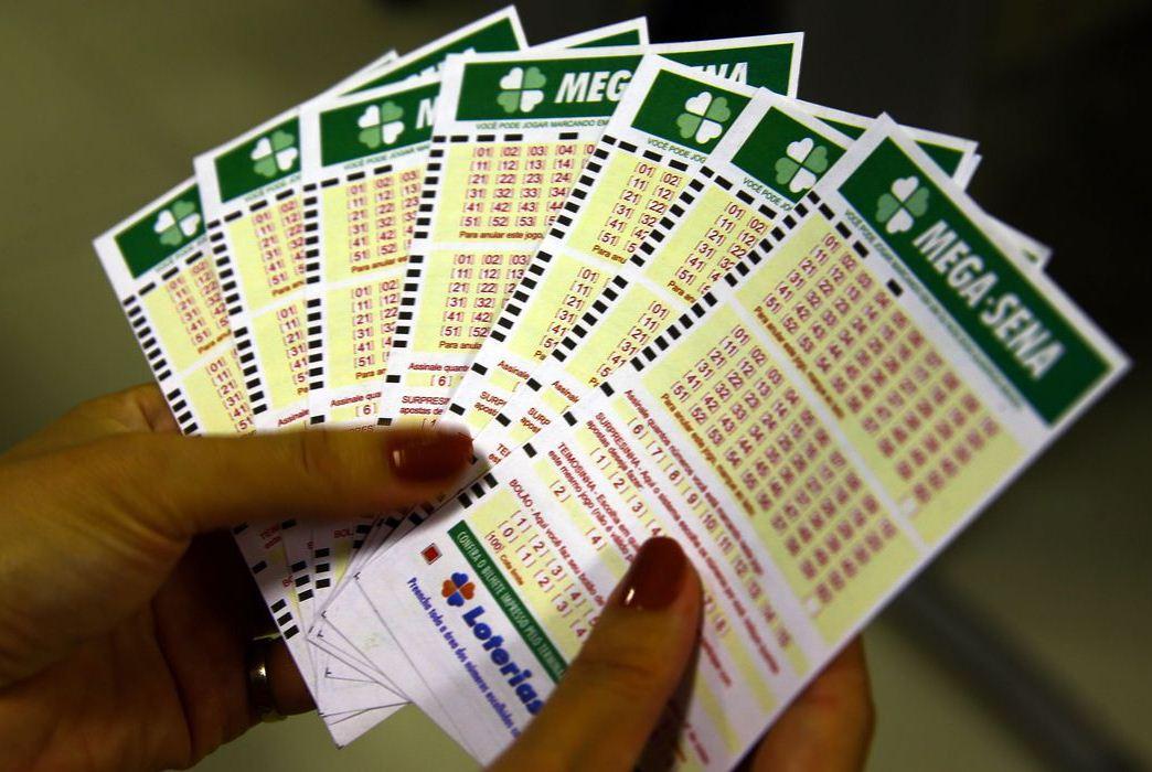 Sem dono, R$ 162,6 milhões da Mega da Virada devem ir para a educação