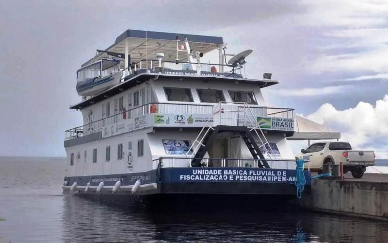 Governador anuncia que barco do Ipem levará ações emergenciais a municípios atingidos pela cheia