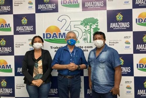 Idam e Conselho Geral Sateré-Mawé discutem ações para fomentar a produção agrícola em Barreirinha