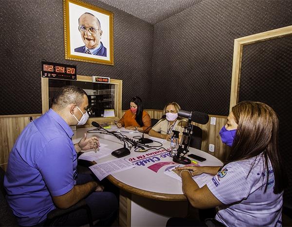 Secretário de Educação de Parintins, Azamor Pessoa, abre ano letivo com aulas não presenciais