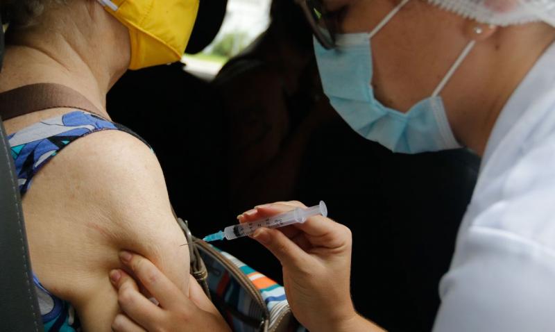 Governo anuncia distribuição de 4,4 milhões de doses de vacinas contra a Covid-19