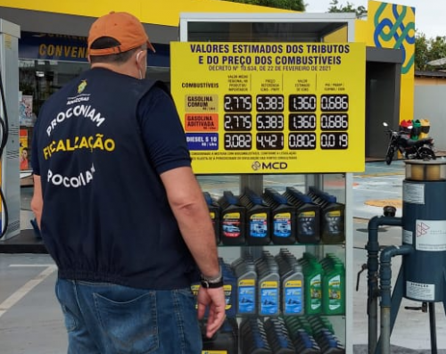 Em Parintins, Procon notifica 15 postos de combustíveis  e autua agência bancária