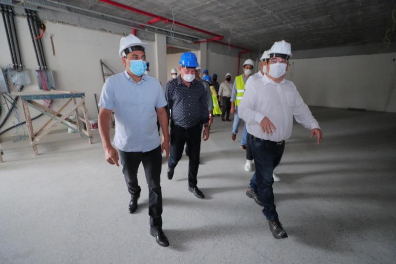 Wilson Lima vistoria obras da primeira unidade do Cetam na zona norte