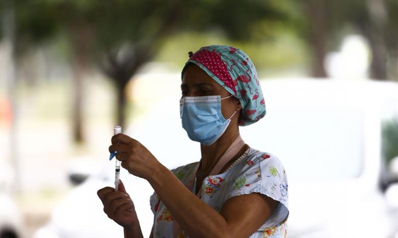 Cerca de 673 municípios ficaram sem vacina contra Covid-19 nesta semana, diz pesquisa