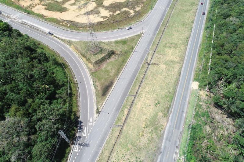 Governo do Amazonas assina contrato destinado à manutenção, conservação e sinalização da Rodovia AM-010