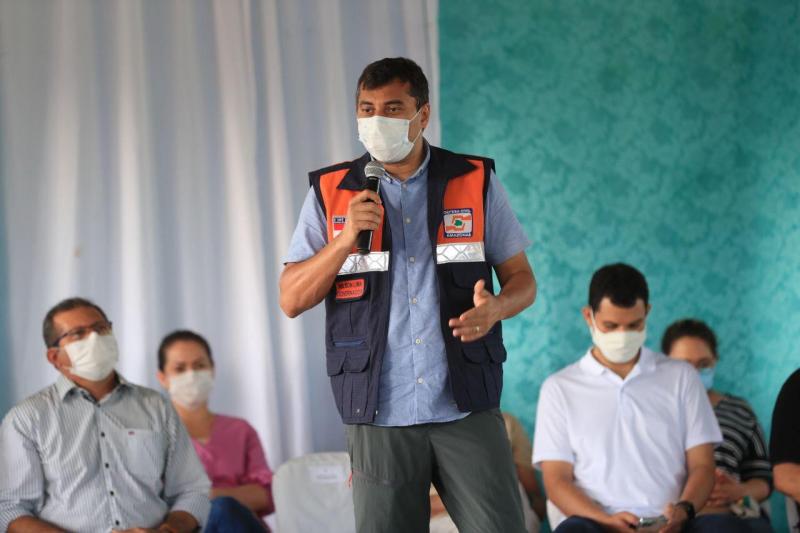 Governador Wilson Lima anuncia medidas para reforçar assistência em saúde e educação em Codajás