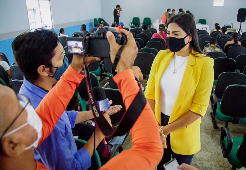 Mayra Dias evidencia importância de associações que atendem famílias em situação de vulnerabilidade social