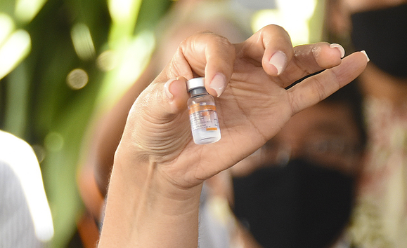 Ministério da Saúde distribui quantidade necessária de vacinas para segunda dose da Coronavac