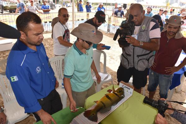 200 competidores participam do 3º Torneio de Pesca Amigos do Tarumã