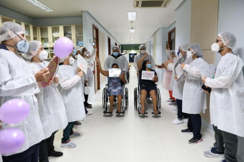Hospital de Combate à Covid-19 Nilton Lins alcança cerca de 450 altas médicas