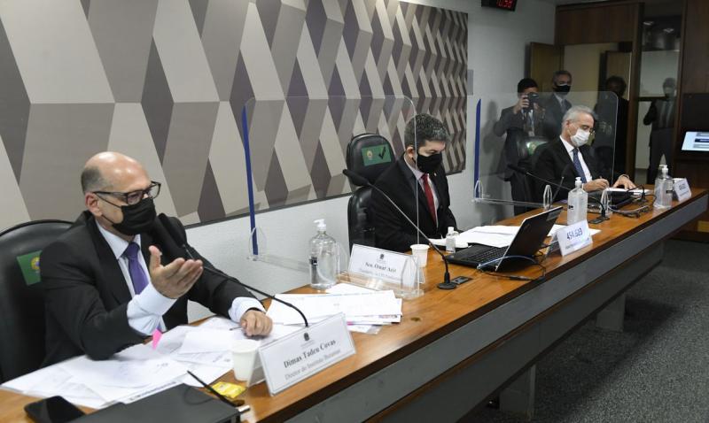 Diretor do Instituto Butantan, Dimas Covas, diz que atraso na 2ª dose não invalida esquema vacinal