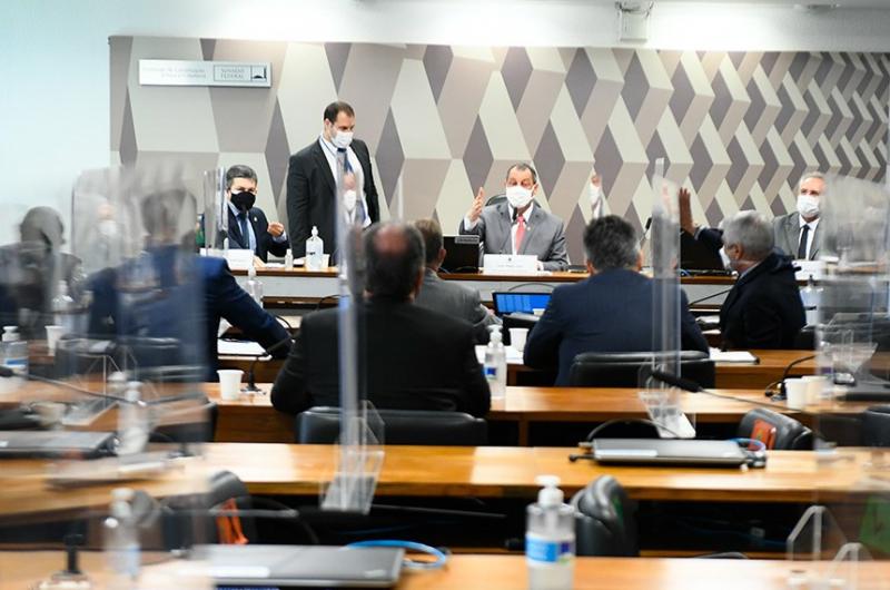 CPI vai ouvir especialistas contra e a favor do uso da cloroquina no tratamento contra a Covid-19
