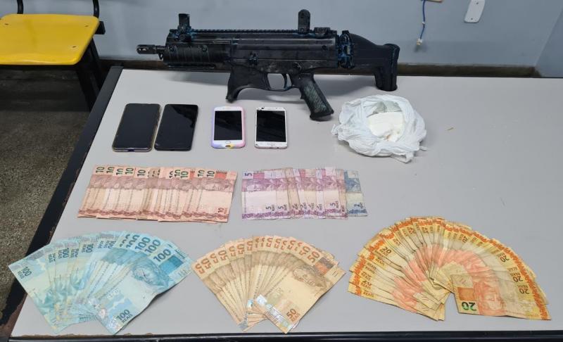 Mais um mandante de ataques em Manaus é preso com submetralhadora 