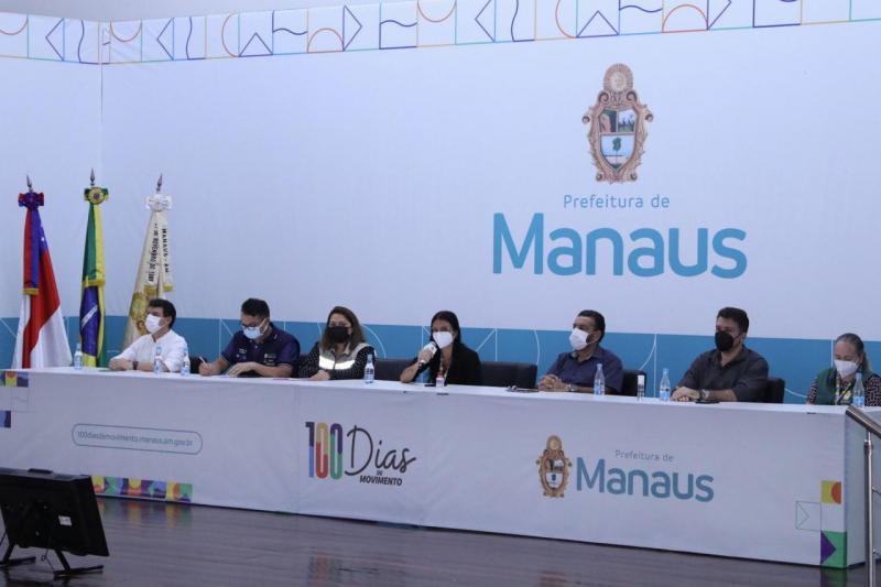 Governo e Prefeitura de Manaus iniciam vacinação da população a partir de 40 anos neste sábado