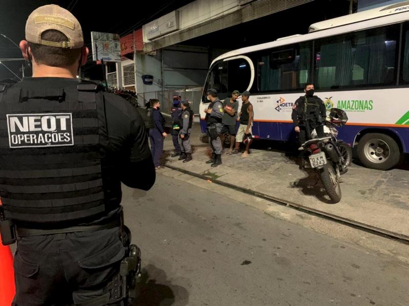 Detran-AM atua nas operações Mão de Ferro e Lei Seca e no mutirão de vacinação do Governo do Estado