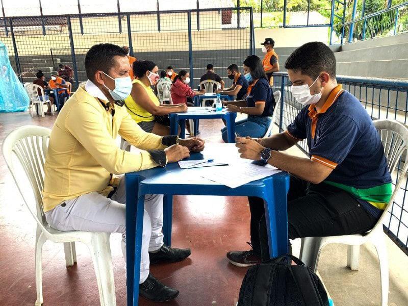 Equipe do Detran-AM inicia entrega do Auxílio Estadual Enchente no município de Iranduba