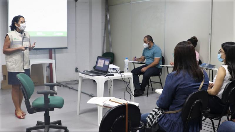 Capacitação nivela novos colaboradores da FVS-AM para enfrentamento à pandemia no interior