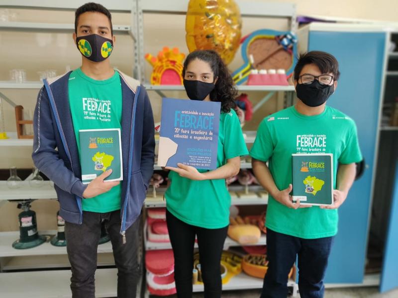 Com apoio do Governo do Amazonas, estudantes de Codajás recebem Prêmio Abric de Incentivo à Ciência