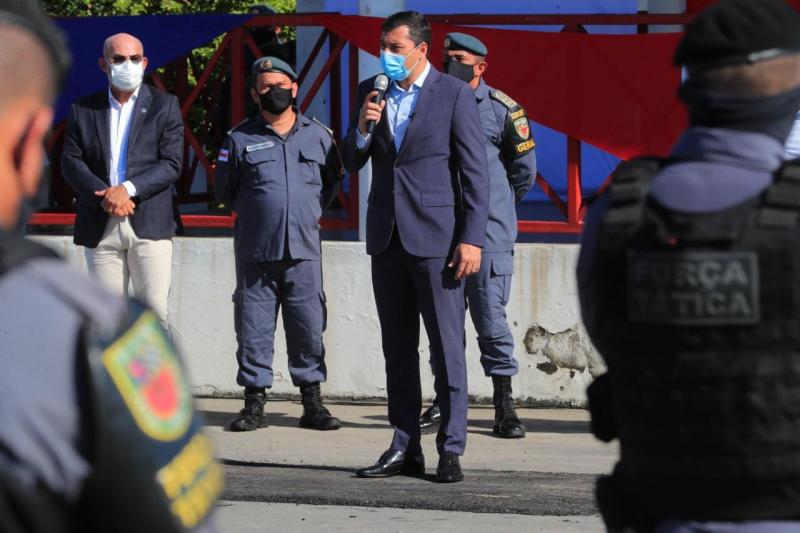 Wilson Lima anuncia início do pagamento de abono fardamento para policiais militares e bombeiros