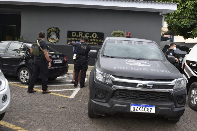 Chegam a Manaus presos apontados como mandantes dos ataques criminosos ocorridos no Amazonas