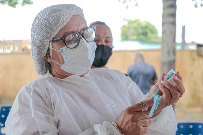 Vacina da Pfizer será usada no Dia D de vacinação contra Covid-19 para jovens de 23 a 29 anos em Parintins