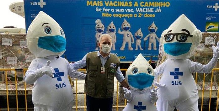 Lote de 1,5 milhão de doses da vacina da Janssen chega ao Brasil