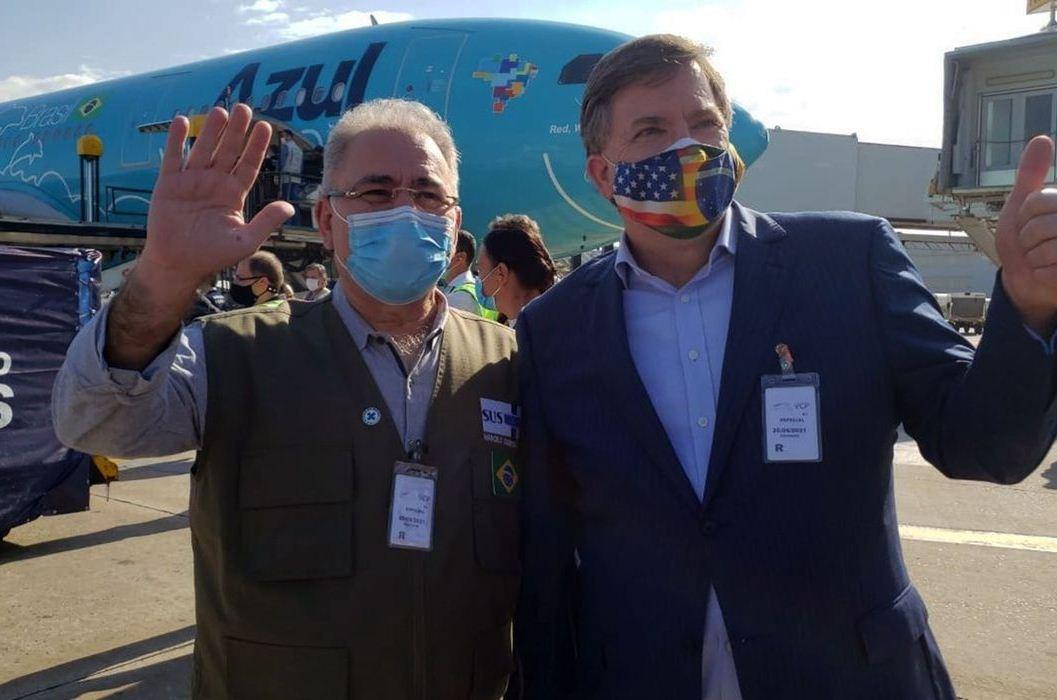 Chega ao Brasil, lote com 3 milhões de doses da vacina da Janssen