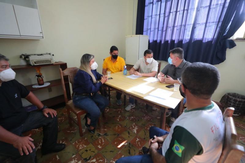 Em Parintins, governador Wilson Lima garante pagamento de ticket em pecúnia aos trabalhadores da saúde