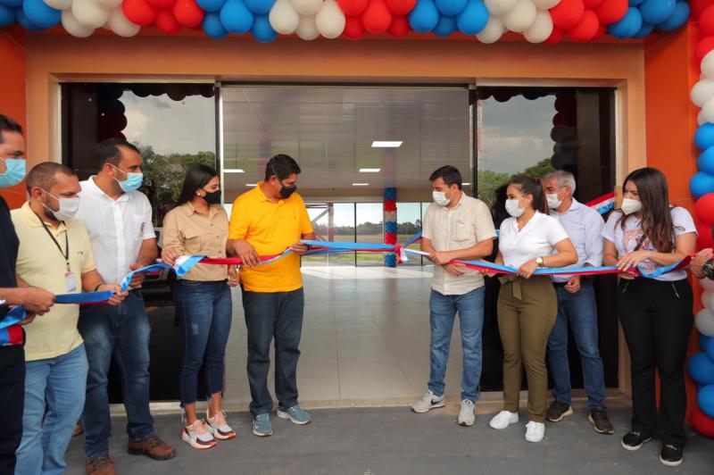 Em Parintins, Wilson Lima anuncia ampliação do terminal de passageiros do aeroporto Júlio Belém