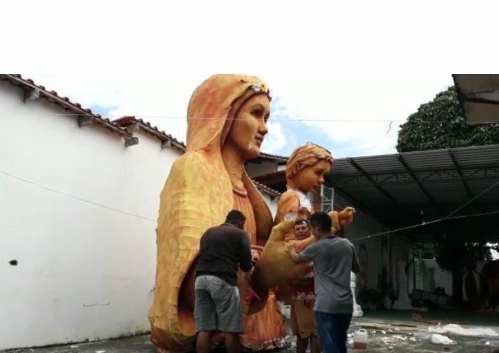 Artistas preparam homenagens à Nossa Senhora do Carmo  e recebem doações para ornamentação da Romaria das Águas