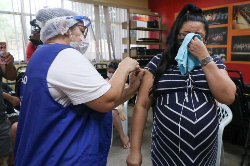 SES-AM e FVS-RCP reforçam orientações para vacinação contra a Covid-19 para grávidas e puérperas