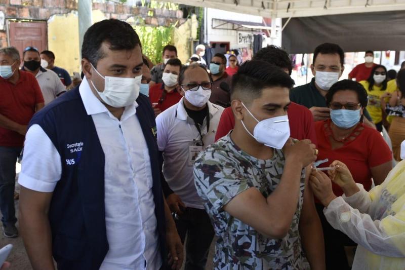 Em Urucará e Itapiranga, Wilson Lima destaca importância da celeridade da vacinação contra a Covid-19
