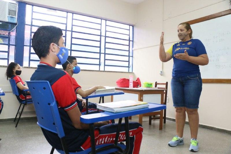 Seduc-AM convoca 78 candidatos aprovados no PSS para atuação em Manaus e no interior