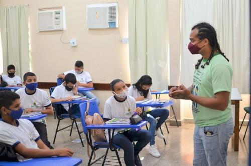 Seduc-AM convoca 52 candidatos aprovados no PSS para atuação em Manaus e no interior